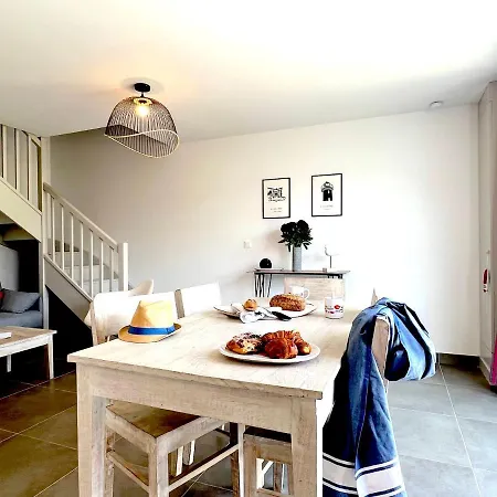 Le Clos Des Vieux Moulins *