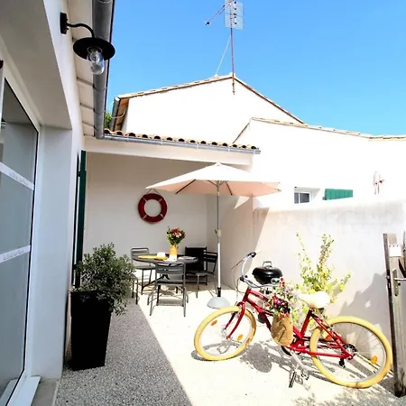 Holiday home Le Clos Des Vieux Moulins La Flotte