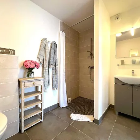 Le Clos Des Vieux Moulins * La Flotte