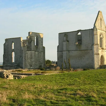 Holiday home Le Clos Des Vieux Moulins La Flotte